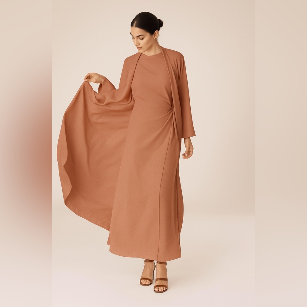 *Rare* VEILED Collection Abaya Set Large